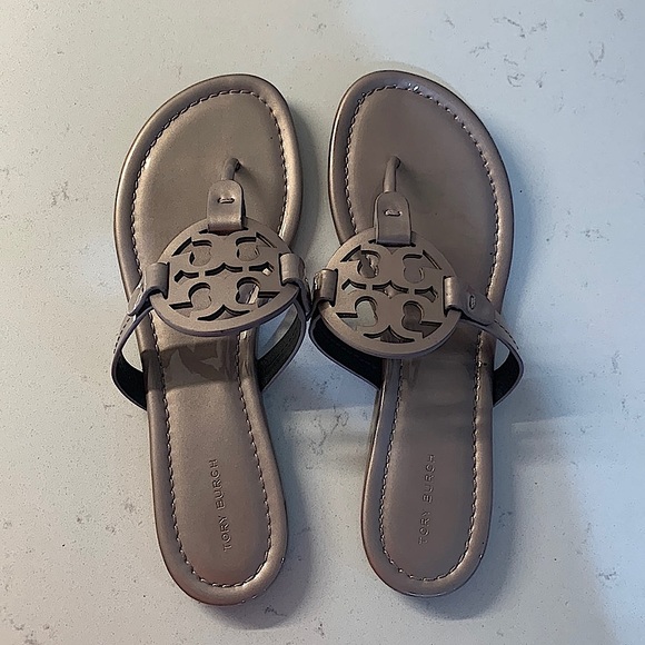 Tory Burch Exclusive: Limited-Edition Miller Sandal - Picture 3 of 13
